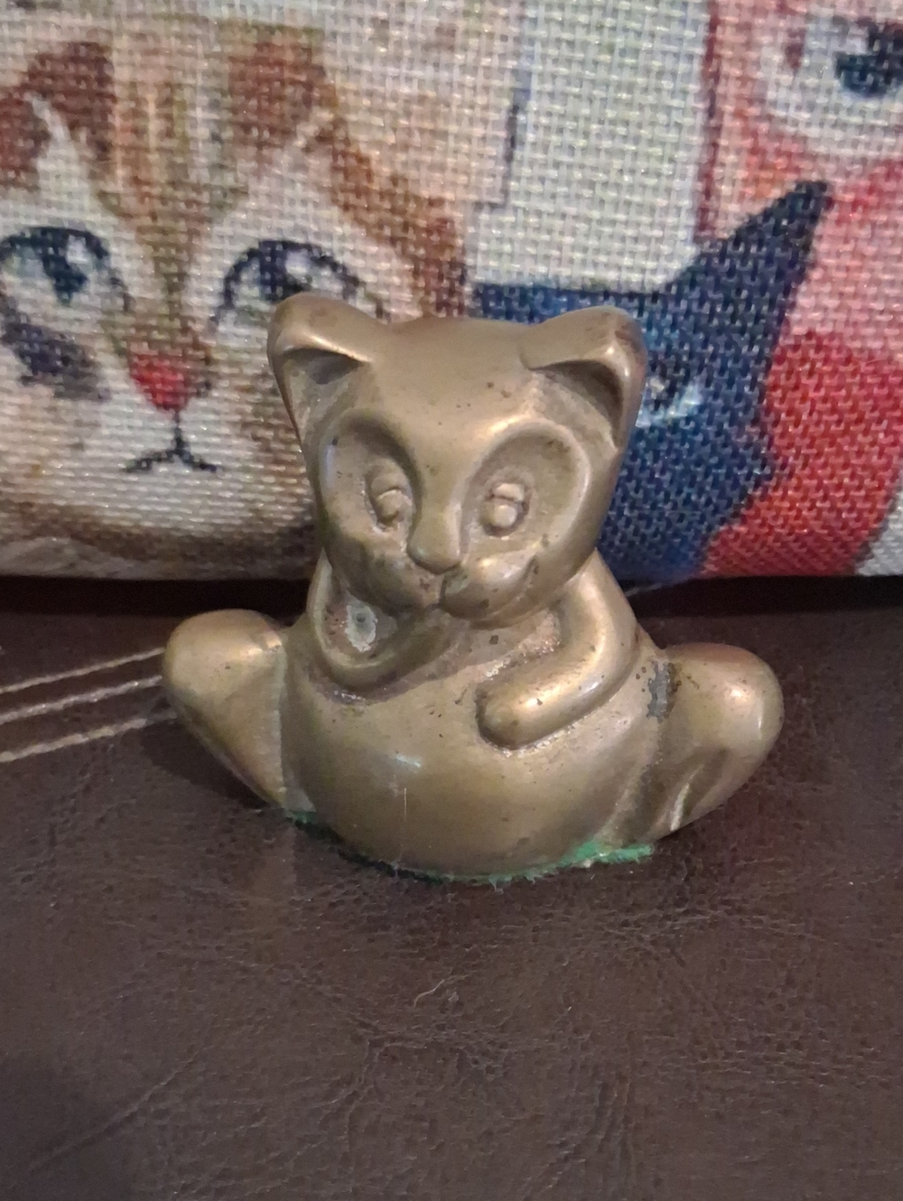 Brass Cat Figurine - Vintage Gold Tone
